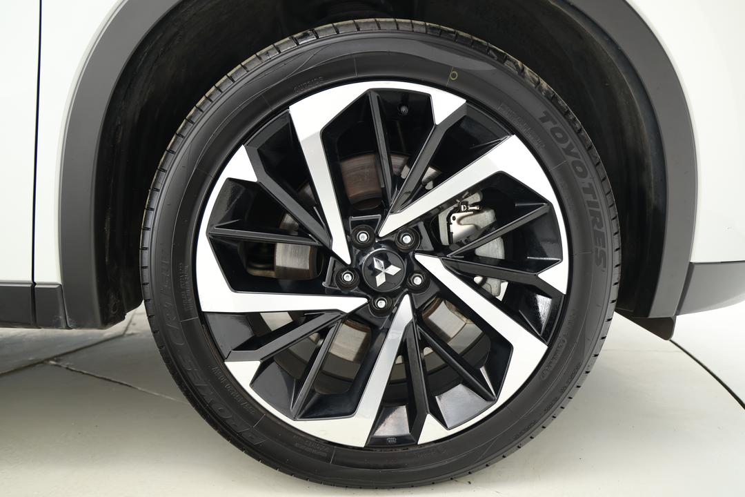 2023 Mitsubishi Outlander Aspire 7 Seat (2WD), Automatic, 60306 km, Right Front Wheel