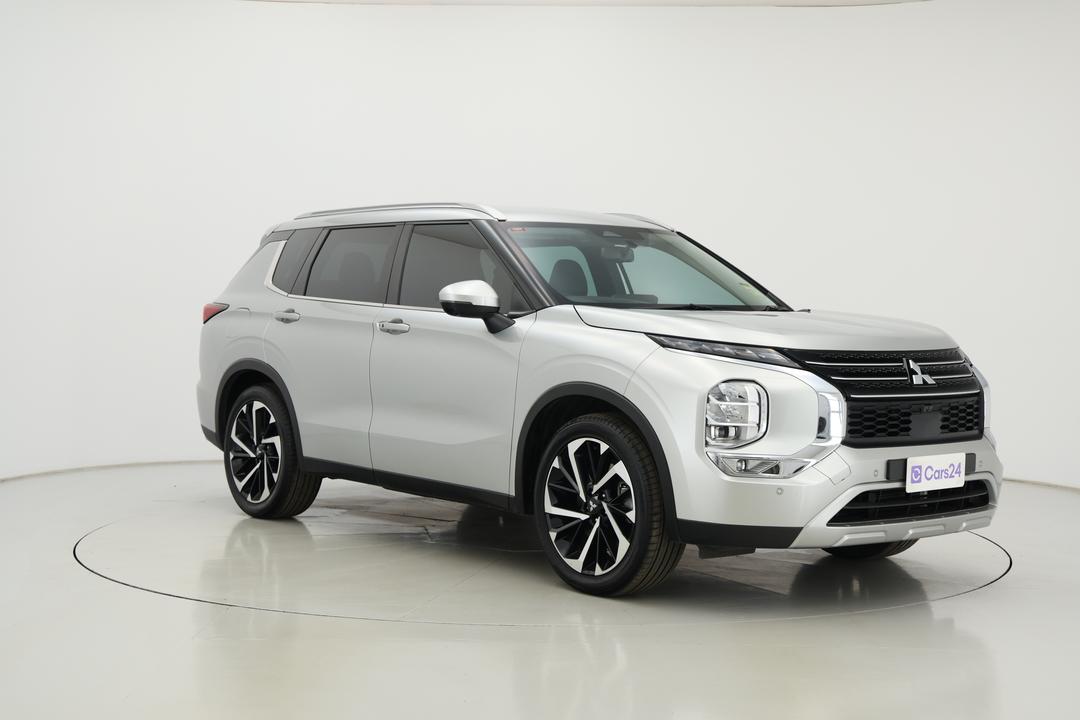2023 Mitsubishi Outlander Aspire 7 Seat (2WD), Automatic, 60306 km, Right Front Diagonal (45- Degree) View