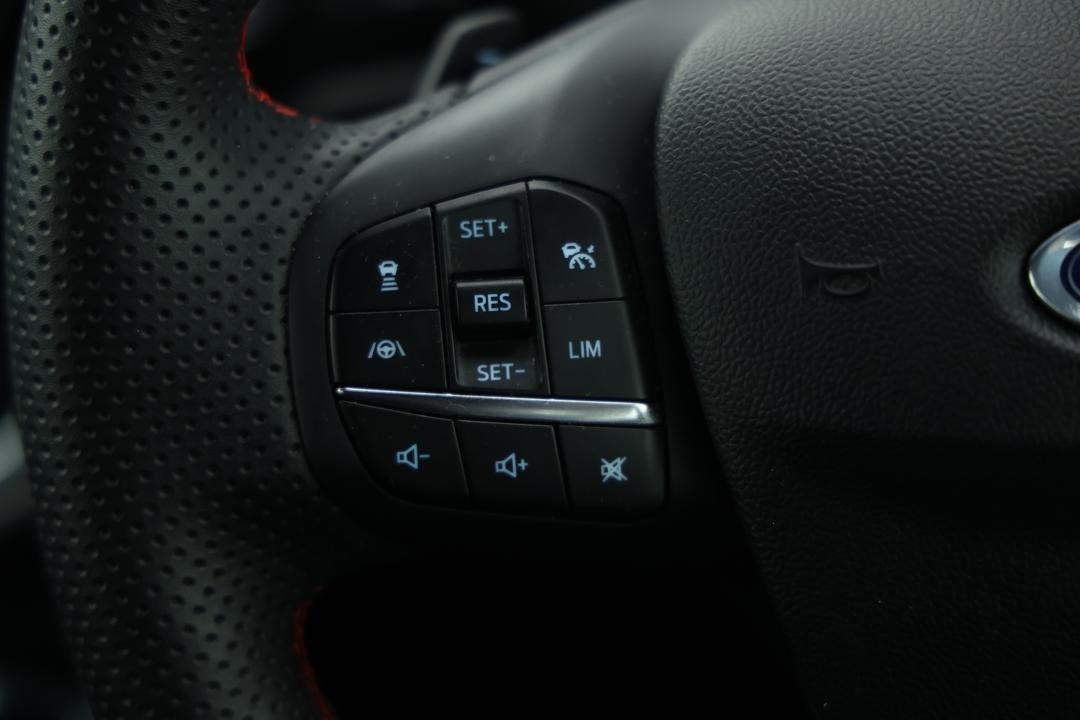 2022 Ford Puma St-line, Automatic, 45362 km, Right Side Front Door Cabin View