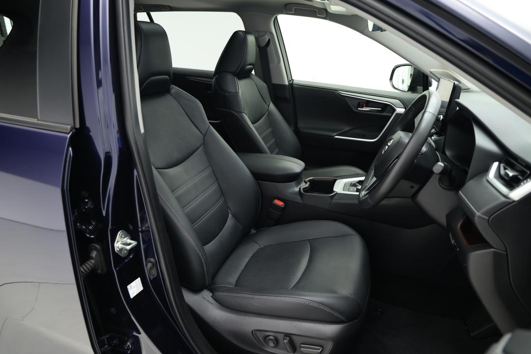 2023 Toyota RAV4 Cruiser (AWD) Hybrid, Automatic, 44416 km, Center Console