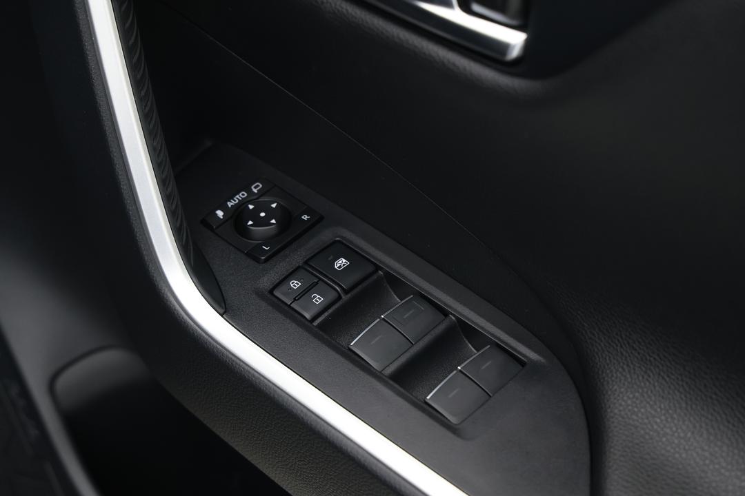 2023 Toyota RAV4 Cruiser (AWD) Hybrid, Automatic, 44416 km, Handbrake