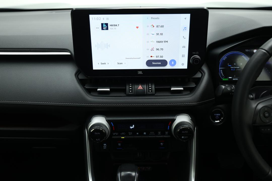 2023 Toyota RAV4 Cruiser (AWD) Hybrid, Automatic, 44416 km, Steering Wheel Close-up