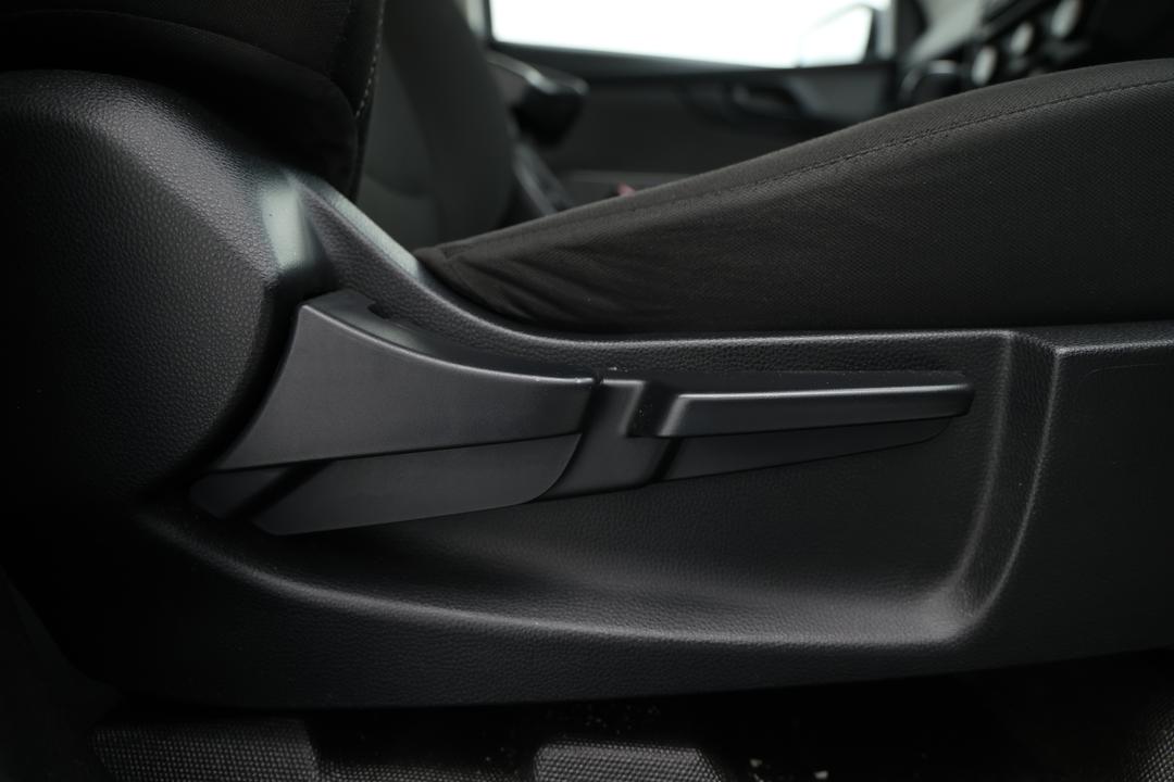 2021 Isuzu D-MAX Sx (4x2) High-ride, Automatic, 71846 km, Drivers Side Adjustment Panel