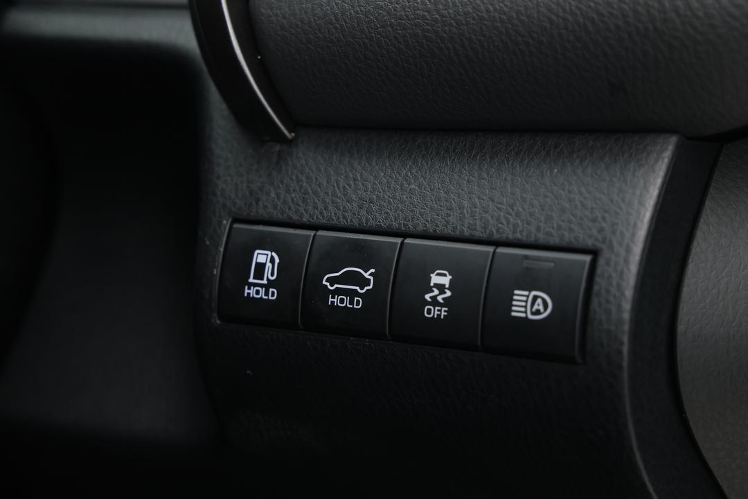 2024 Toyota Camry Ascent, Automatic, 49549 km, Utility Switches/Buttons