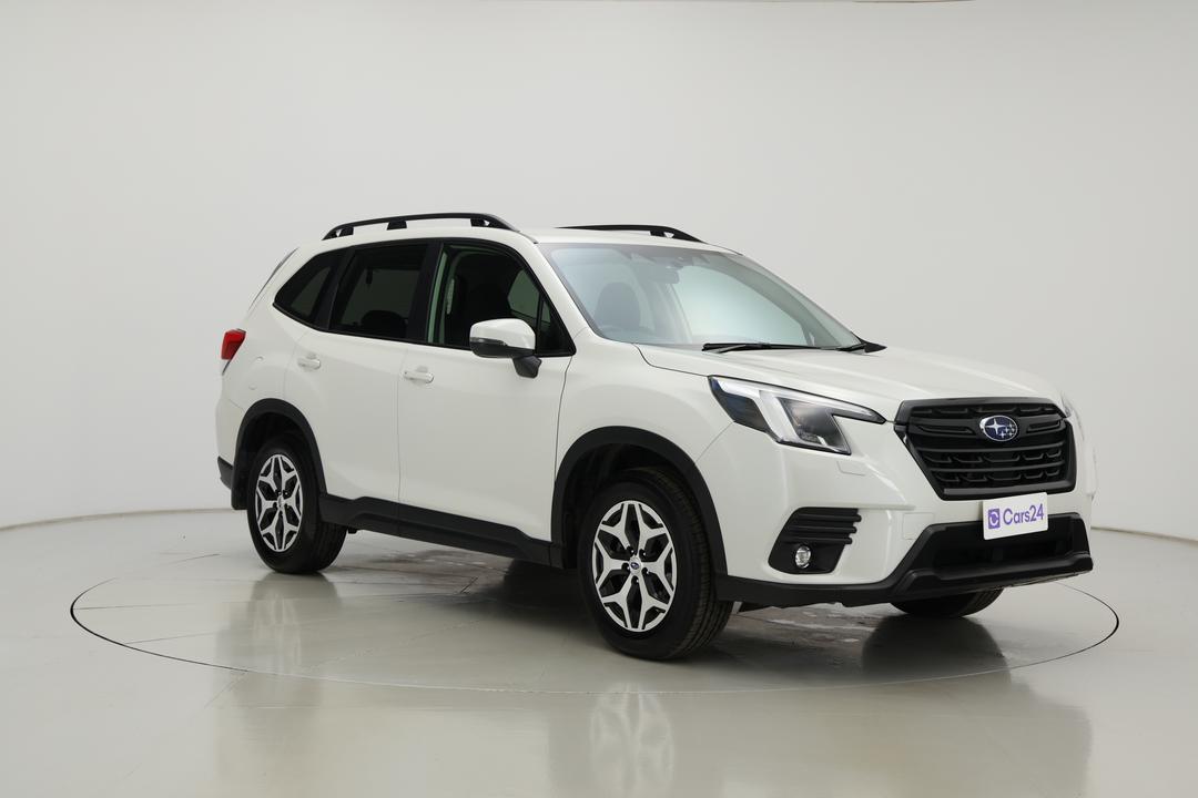 2024 Subaru Forester 2.5i (AWD), Automatic, 51047 km, Right Front Diagonal (45- Degree) View
