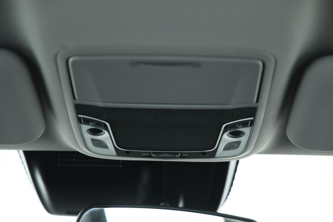 2019 Honda CR-V Vti-s (AWD), Automatic, 57148 km, Drivers Side Adjustment Panel