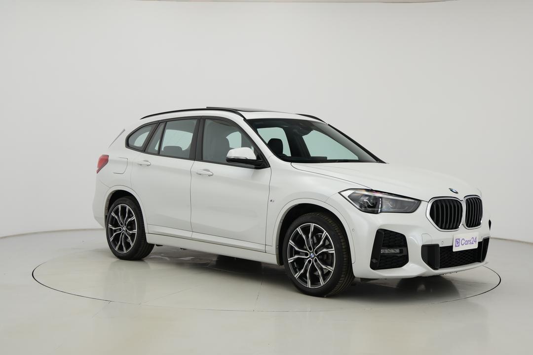 2021 BMW X1 sDrive 20i M Sport, Automatic, 64135 km, Right Front Diagonal (45- Degree) View