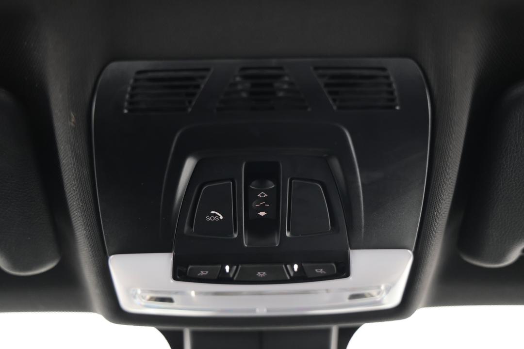 2021 BMW X1 sDrive 20i M Sport, Automatic, 64135 km, Drivers Side Adjustment Panel