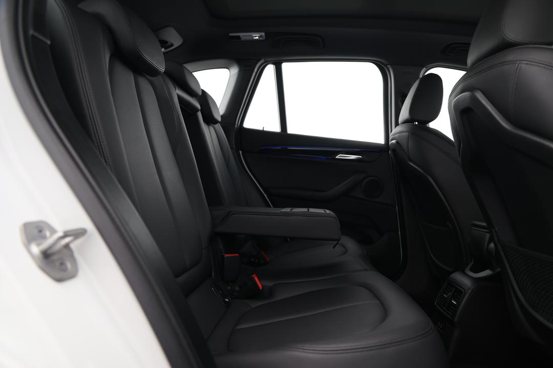 2021 BMW X1 sDrive 20i M Sport, Automatic, 64135 km, Right Side Rear Door Cabin View