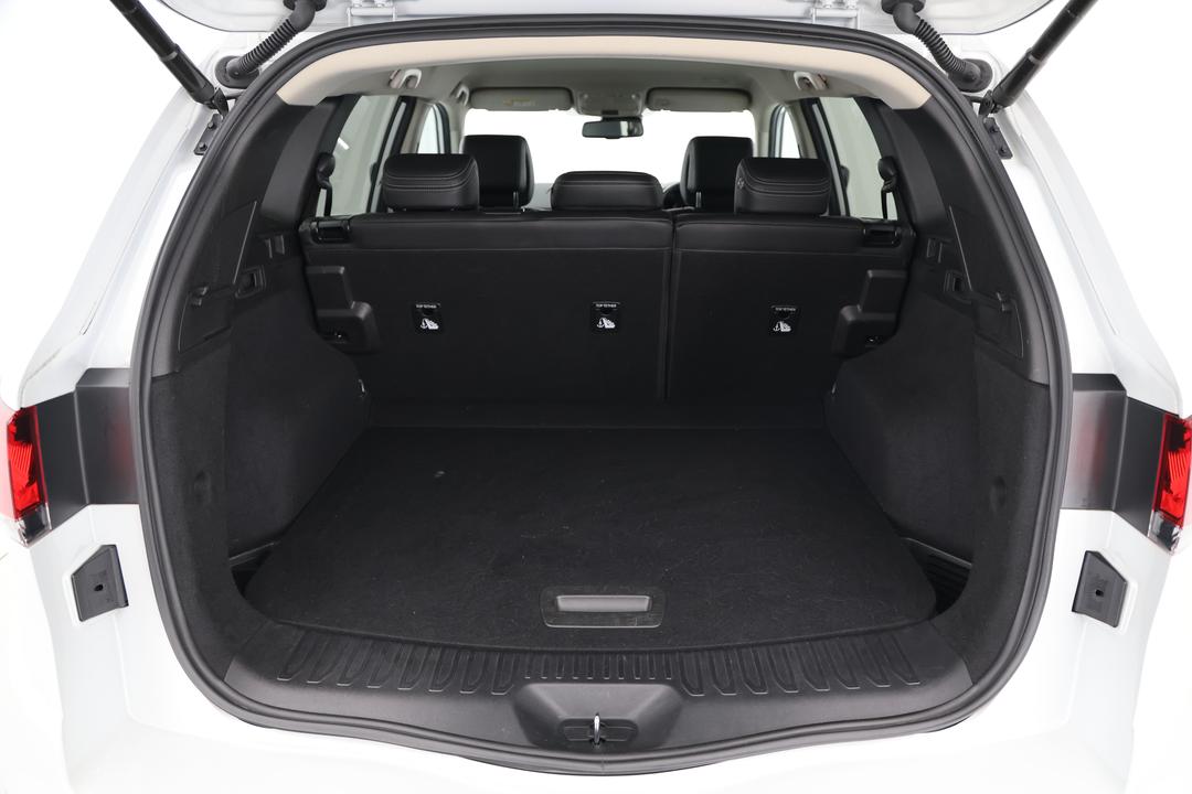 2023 Renault Koleos Zen (4x2), Automatic, 55654 km, Boot Inside View