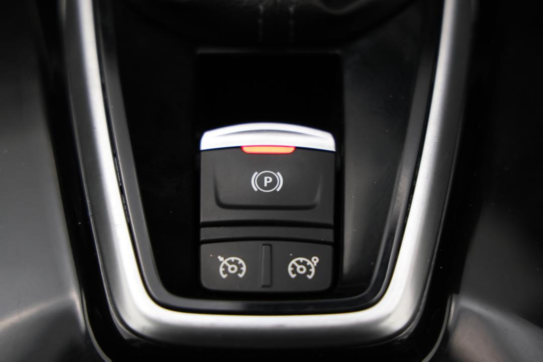 2023 Renault Koleos Zen (4x2), Automatic, 55654 km, Center Console
