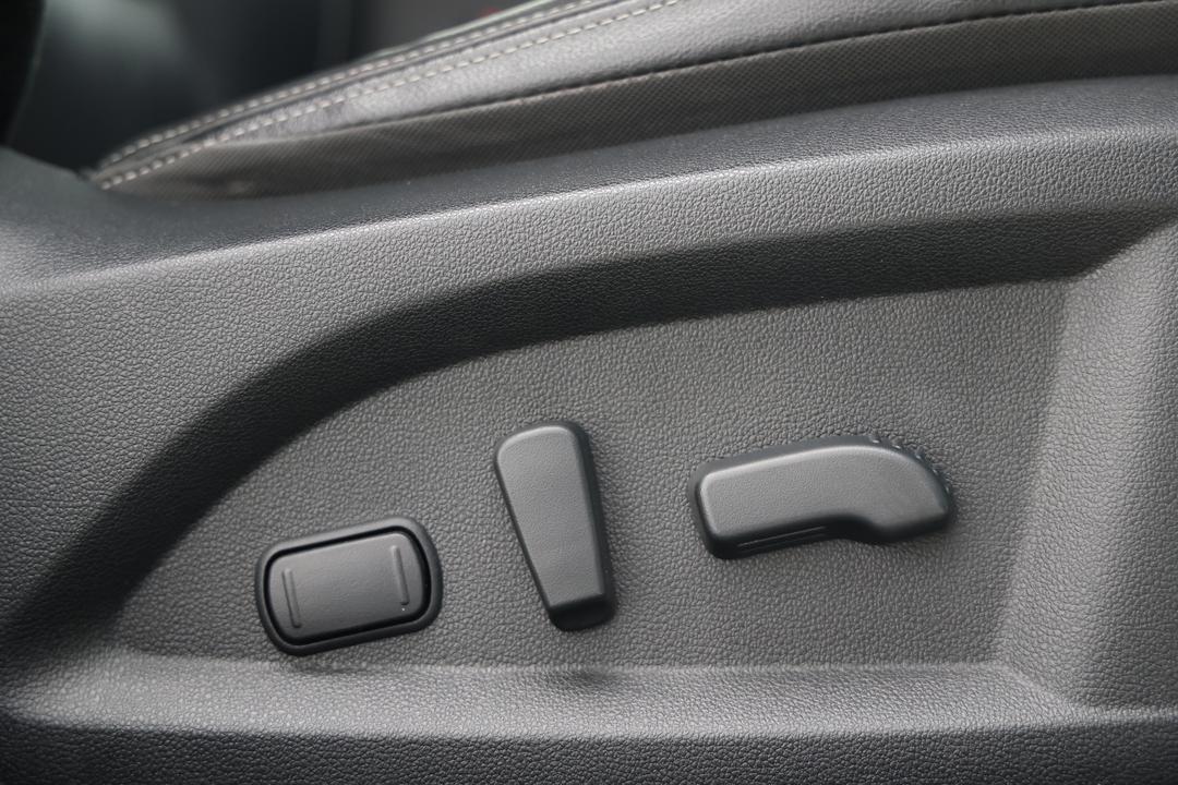 2023 Renault Koleos Zen (4x2), Automatic, 55654 km, Speaker View