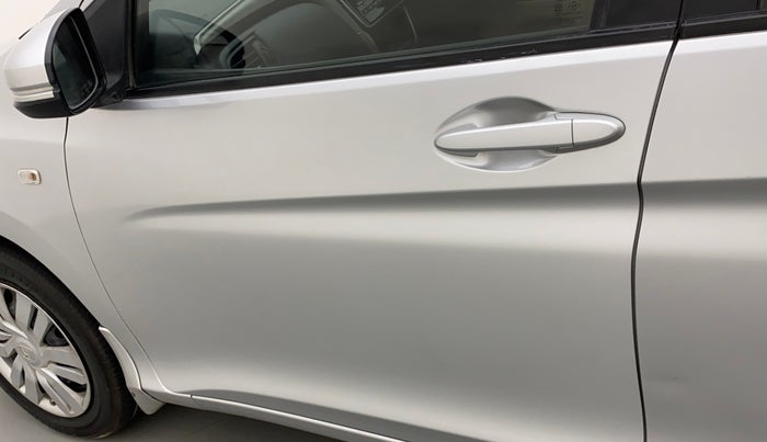 2016 Honda City 1.5L I-VTEC SV CVT, Petrol, Automatic, 1,09,171 km, Front passenger door - Paint has faded