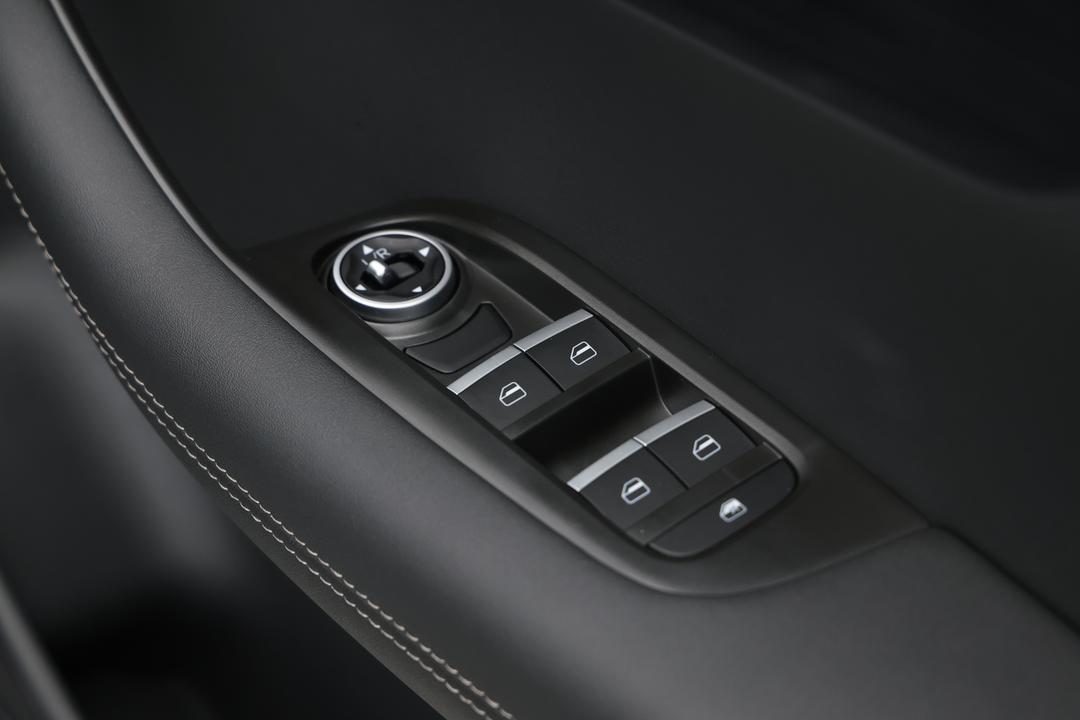 2025 Chery Tiggo 4 Urban, Automatic, 1336 km, Speaker View