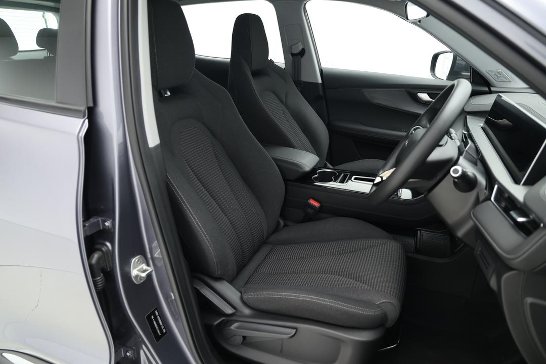2025 Chery Tiggo 4 Urban, Automatic, 1336 km, Drivers Side Adjustment Panel