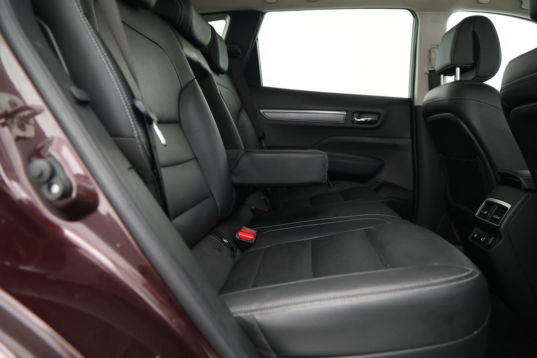 2023 Renault Koleos Zen (4x2), Automatic, 62311 km, Right Side Rear Door Cabin View