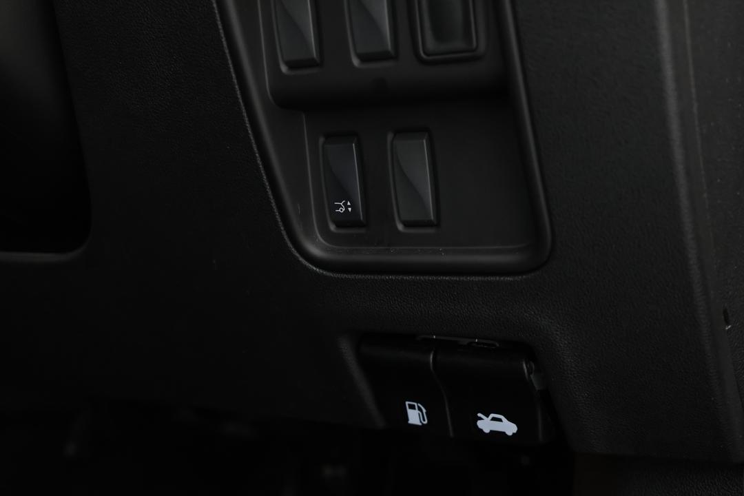 2023 Renault Koleos Zen (4x2), Automatic, 62311 km, Utility Switches/Buttons