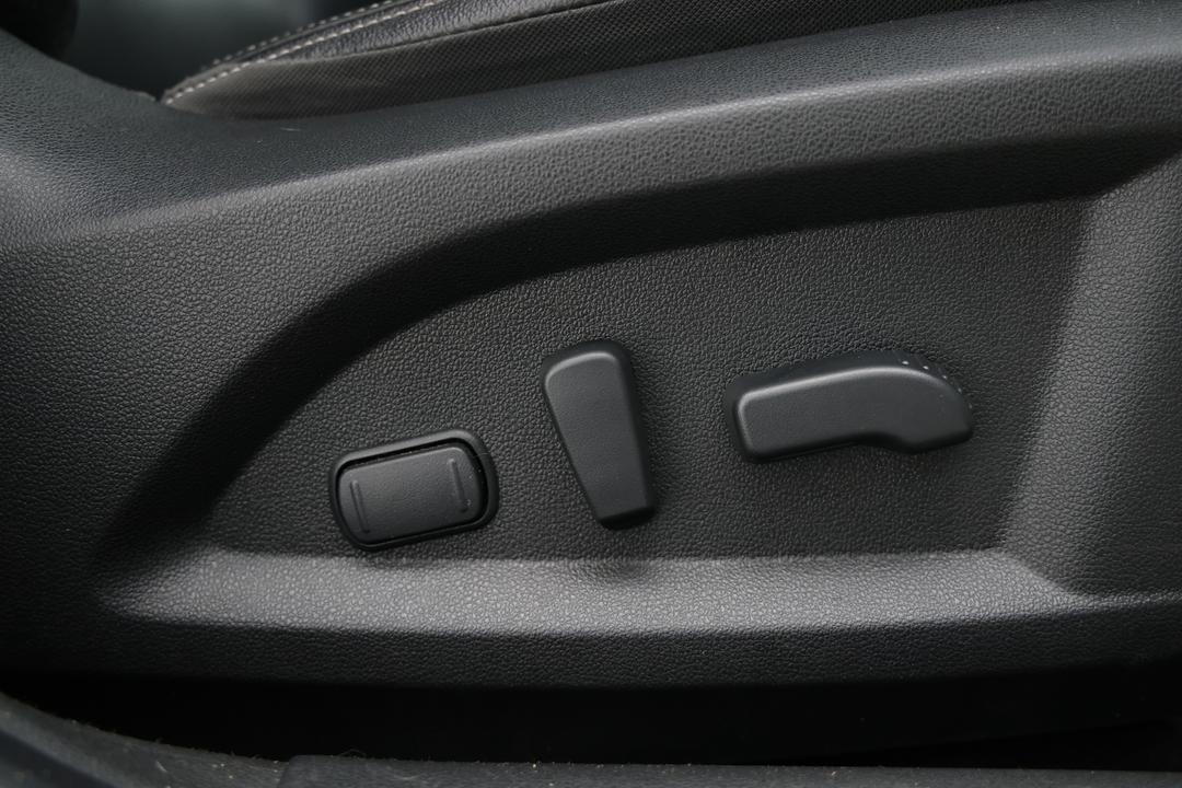 2023 Renault Koleos Zen (4x2), Automatic, 62311 km, Right Side Front Door Cabin View