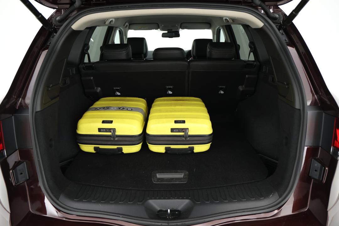 2023 Renault Koleos Zen (4x2), Automatic, 62311 km, Boot Inside View with Luggage