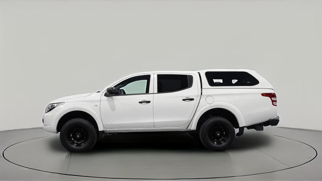 2018 Mitsubishi Triton Glx (4x4), Automatic, 98788 km, Left Side View