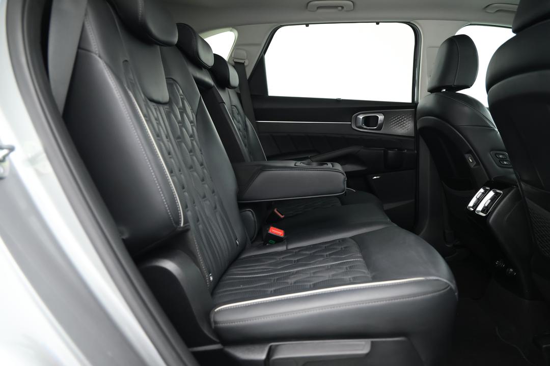 2022 Kia Sorento Gt-line 7 Seat, Automatic, 53941 km, Right Side Rear Door Cabin View