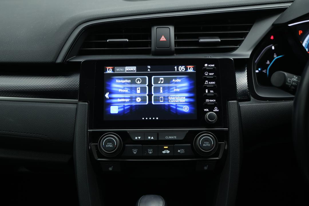2021 Honda Civic Vti-lx, Automatic, 50624 km, Steering Wheel Close-up