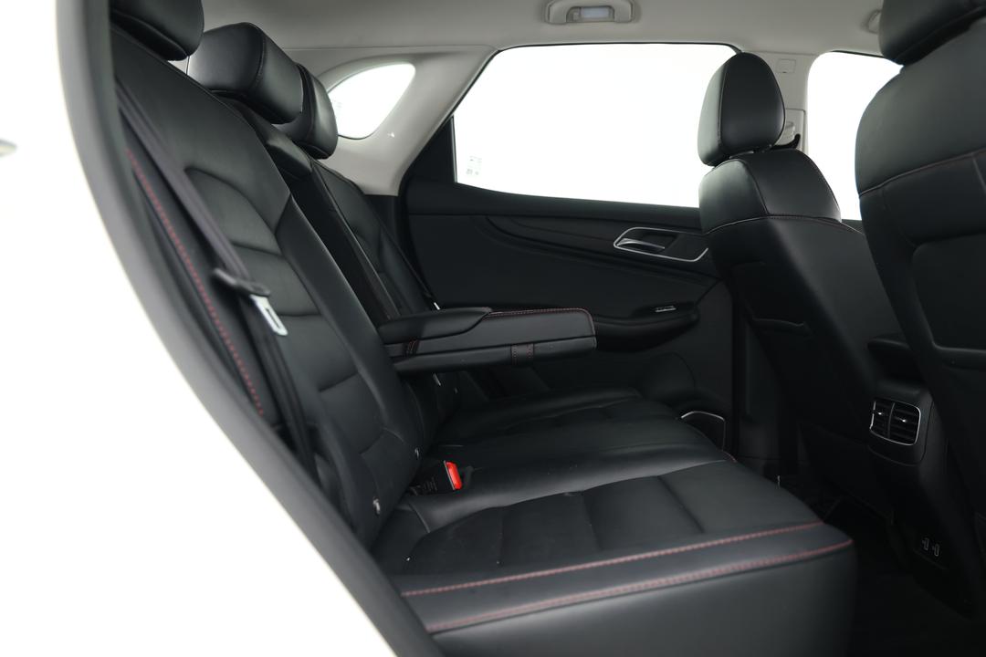 2022 MG HS Excite, Automatic, 48933 km, Right Side Rear Door Cabin View