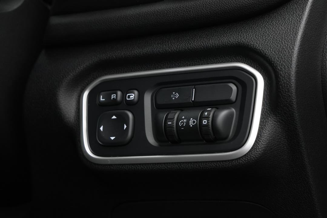 2023 GWM Ute Cannon Vanta (4x4), Automatic, 32515 km, Drivers Side Adjustment Panel