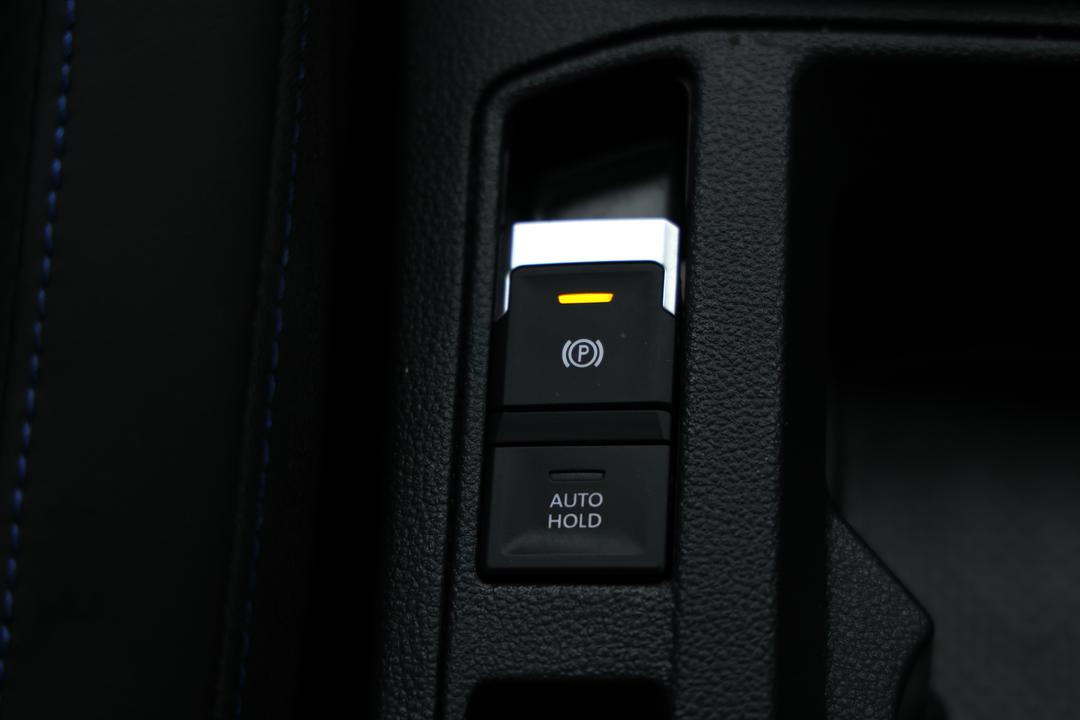 2022 Volkswagen T-roc R, Automatic, 73566 km, Handbrake