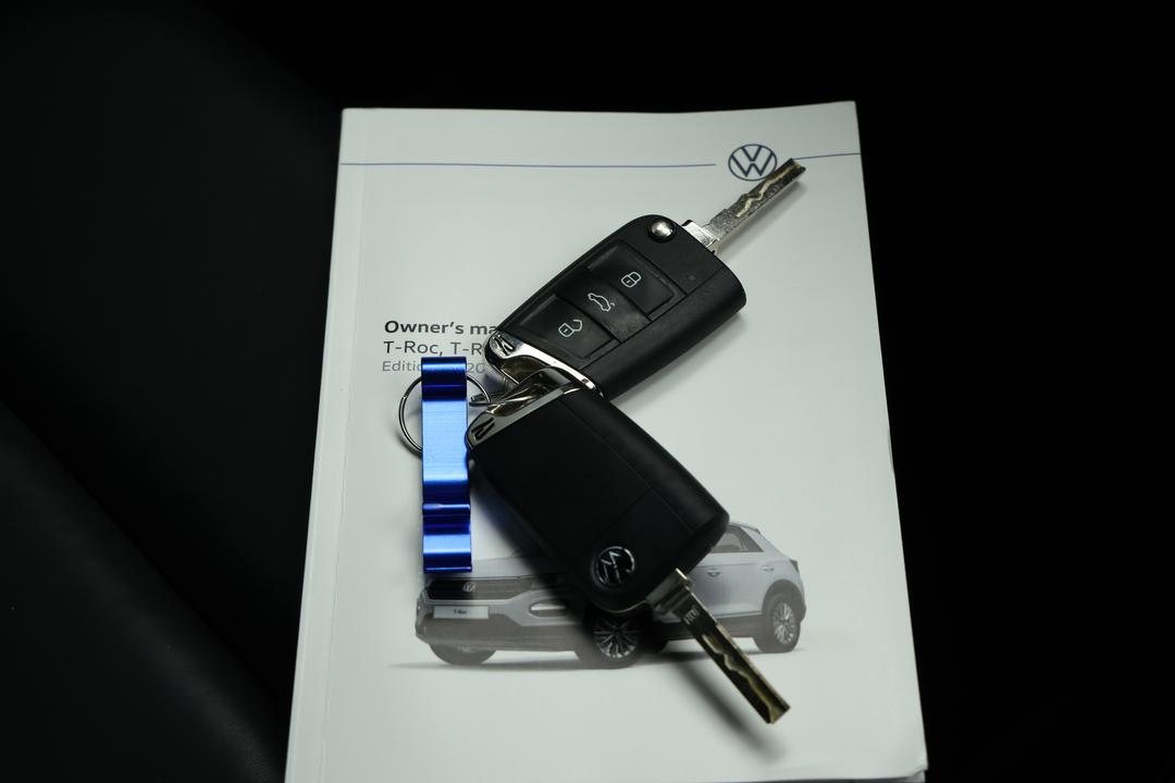 2022 Volkswagen T-roc R, Automatic, 73566 km, Speaker View