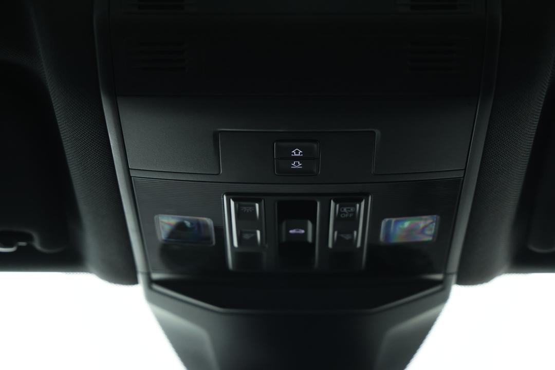 2022 Volkswagen T-roc R, Automatic, 73566 km, Third Row Seats