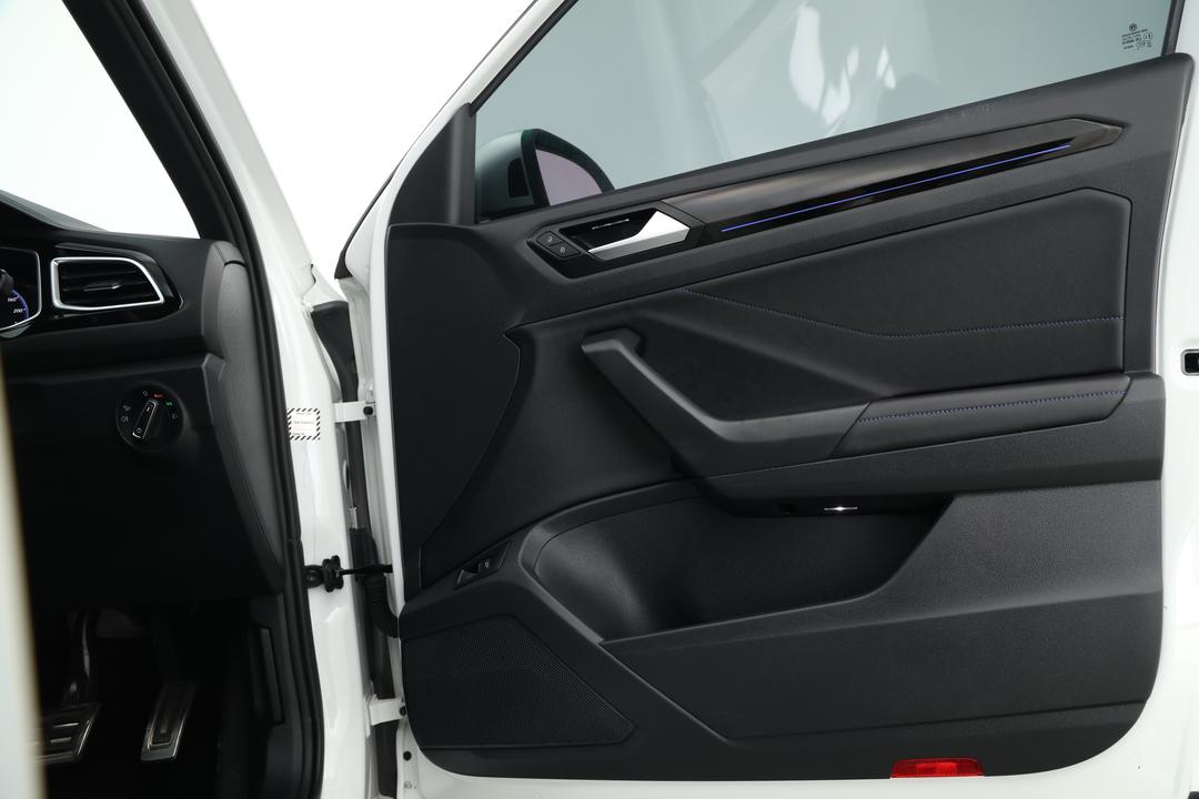 2022 Volkswagen T-roc R, Automatic, 73566 km, Center Console
