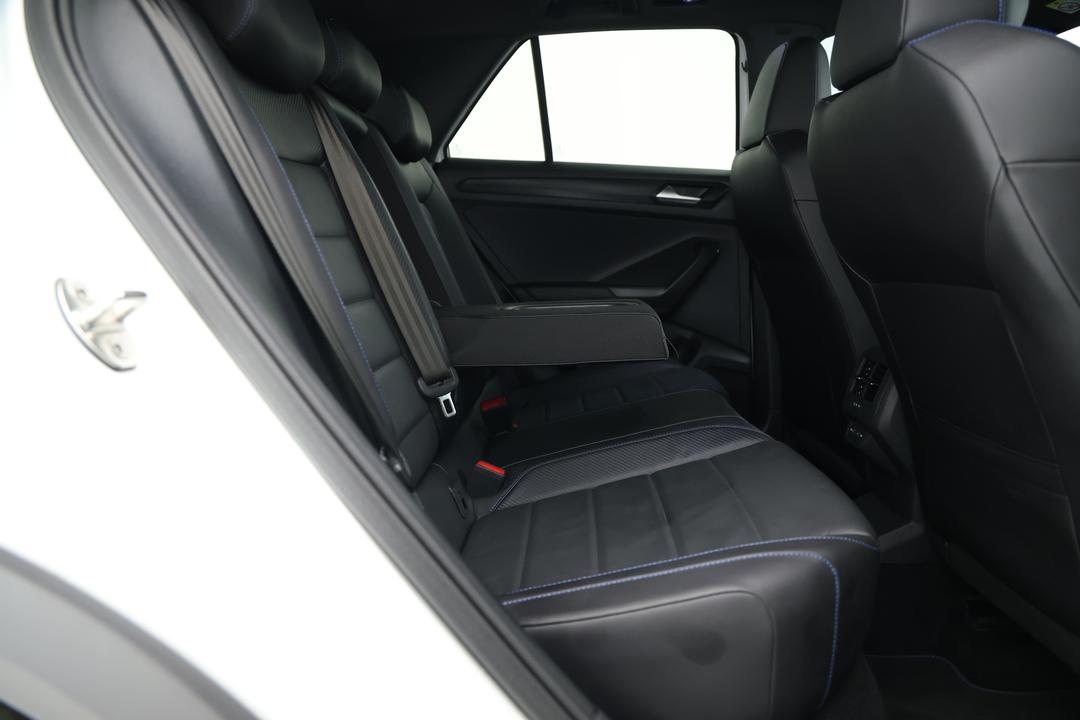 2022 Volkswagen T-roc R, Automatic, 73566 km, Right Side Rear Door Cabin View