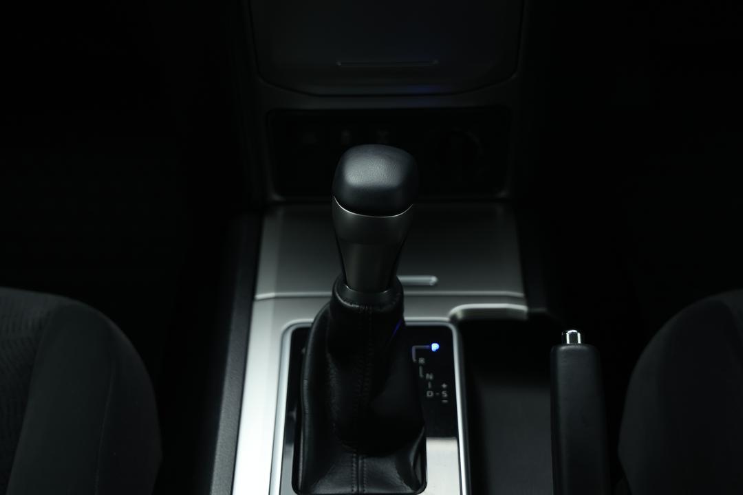 2023 Toyota Landcruiser Prado Gxl, Automatic, 17379 km, Gear Lever 