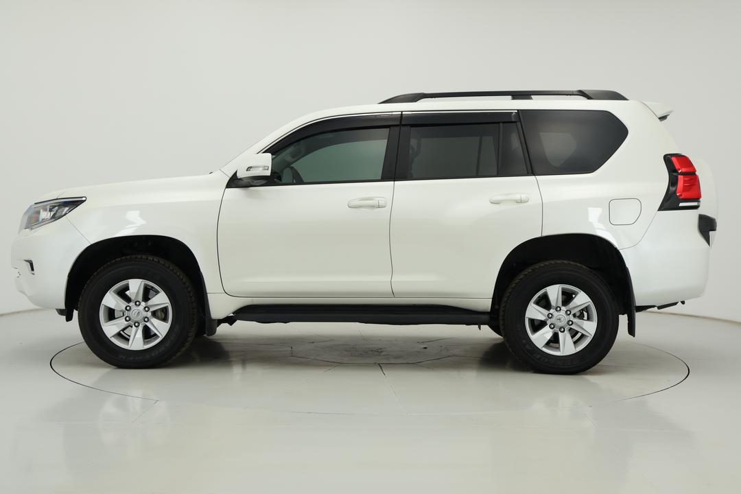 2023 Toyota Landcruiser Prado Gxl, Automatic, 17379 km, Left Side View