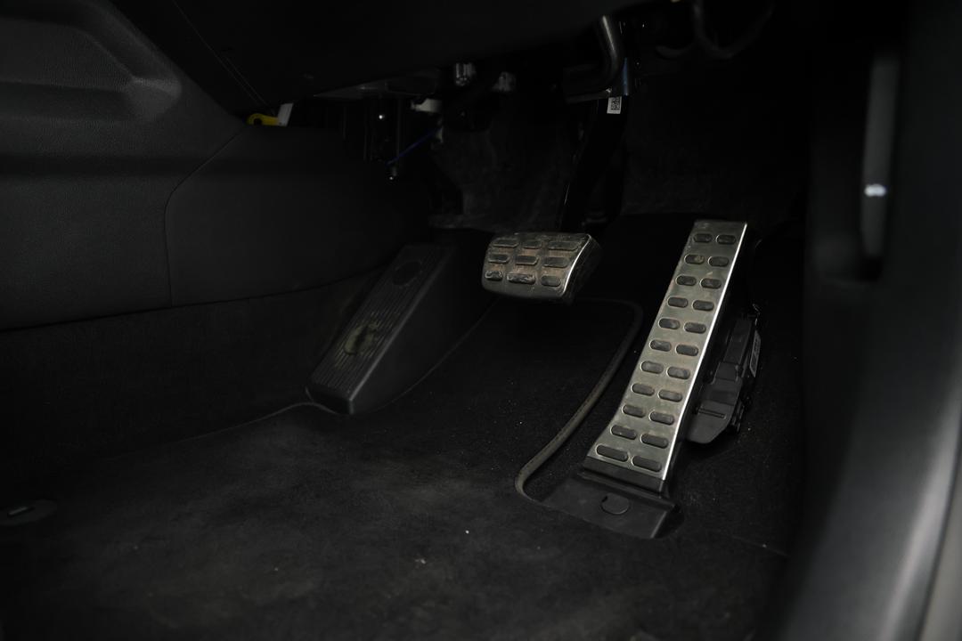 2023 Kia Sorento Gt-line 7 Seat Phev AWD, Automatic, 29881 km, Right Side Front Door Cabin View