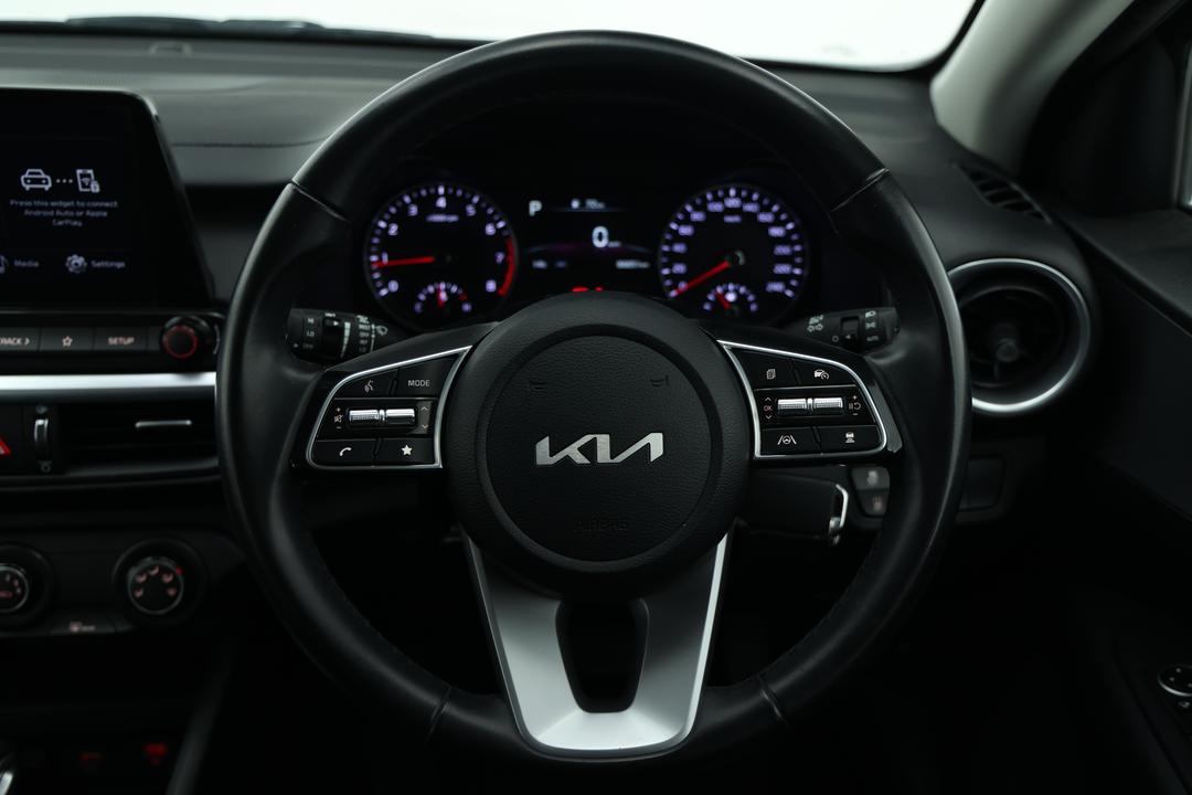 2022 Kia Cerato S, Automatic, 66651 km, Center Console