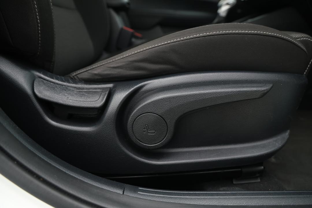 2022 Kia Cerato S, Automatic, 66651 km, Drivers Side Adjustment Panel