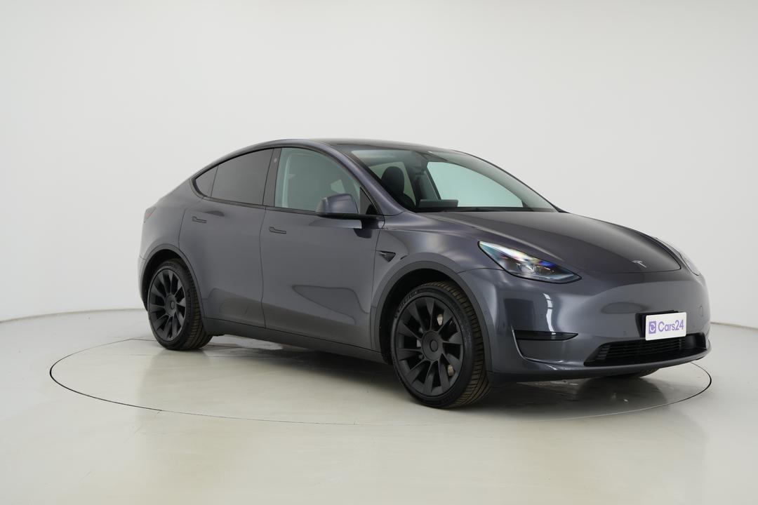 2023 Tesla Model Y Rear-wheel Drive, Automatic, 48385 km, Right Front Diagonal (45- Degree) View
