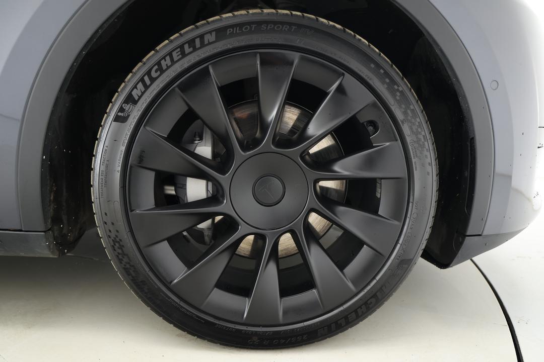 2023 Tesla Model Y Rear-wheel Drive, Automatic, 48385 km, Boot Inside View with Luggage