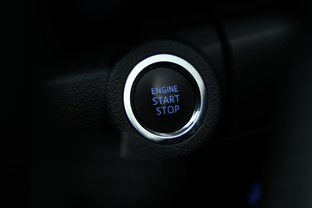 2022 Toyota Hilux Rogue (4x4), Automatic, 27945 km, Keyless / Button Start