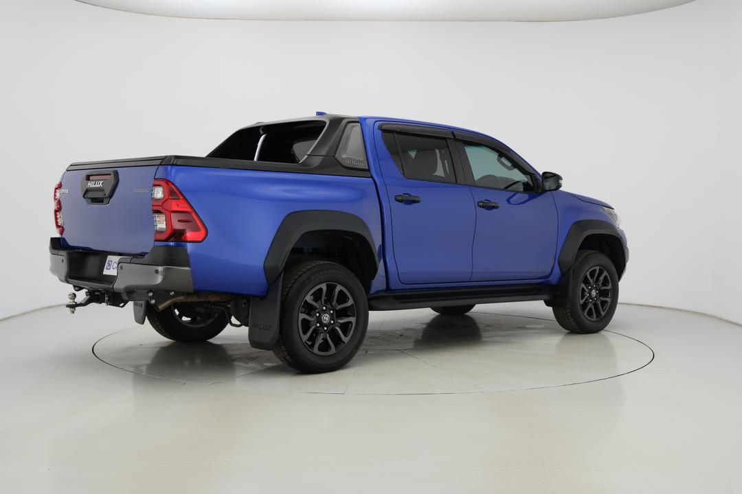 2022 Toyota Hilux Rogue (4x4), Automatic, 27945 km, Right Back Diagonal (45- Degree) View
