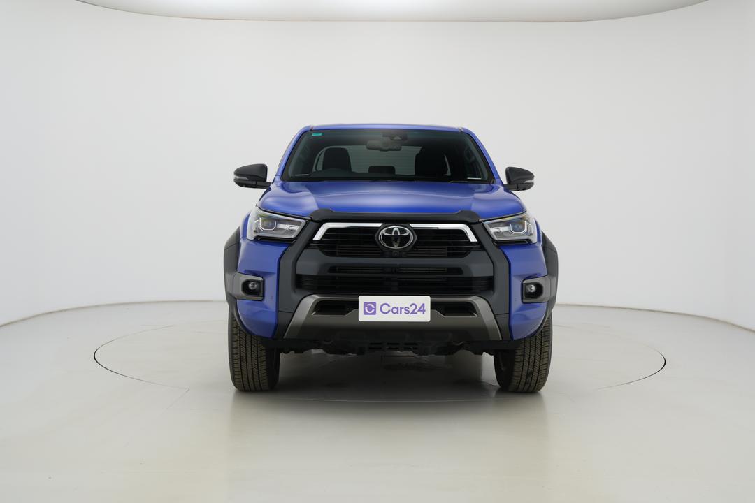 2022 Toyota Hilux Rogue (4x4), Automatic, 27945 km, Front View
