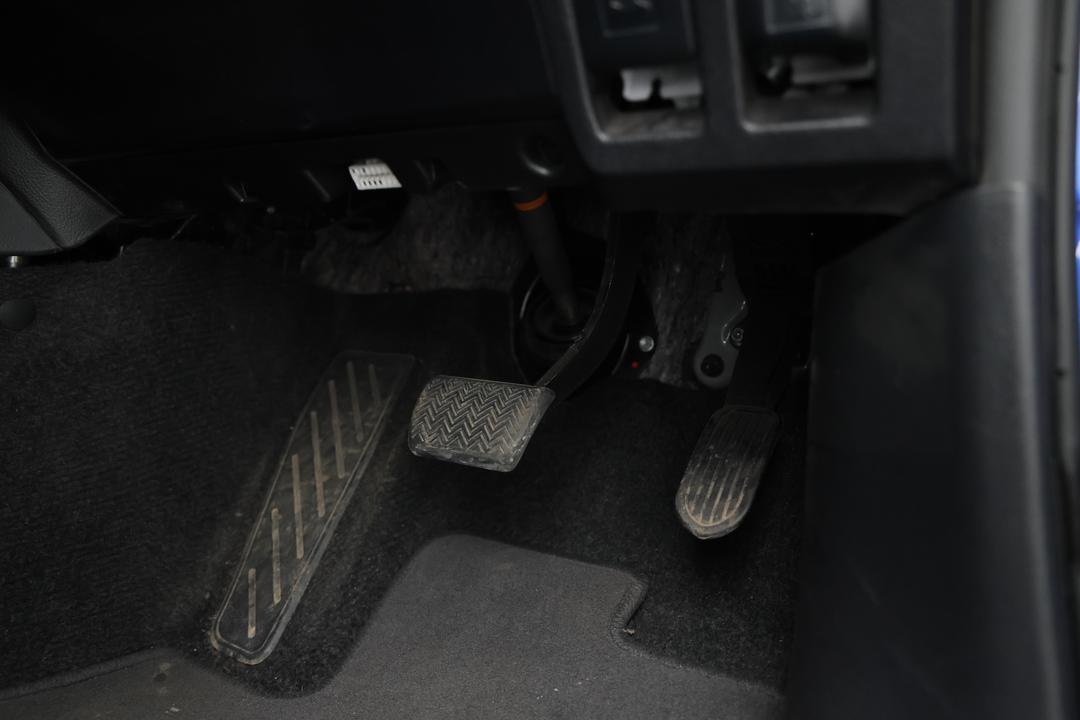 2022 Toyota Hilux Rogue (4x4), Automatic, 27945 km, Utility Switches/Buttons