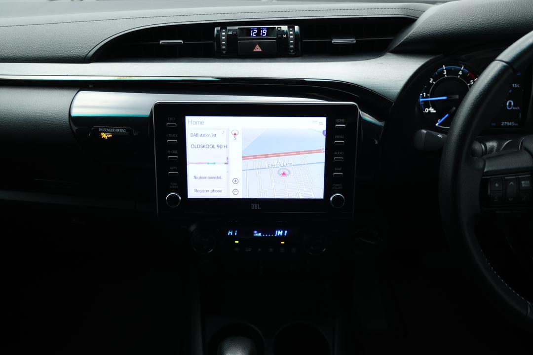 2022 Toyota Hilux Rogue (4x4), Automatic, 27945 km, Steering Wheel Close-up