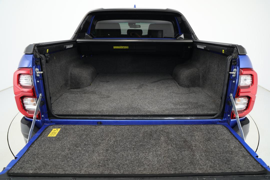 2022 Toyota Hilux Rogue (4x4), Automatic, 27945 km, Boot Inside View