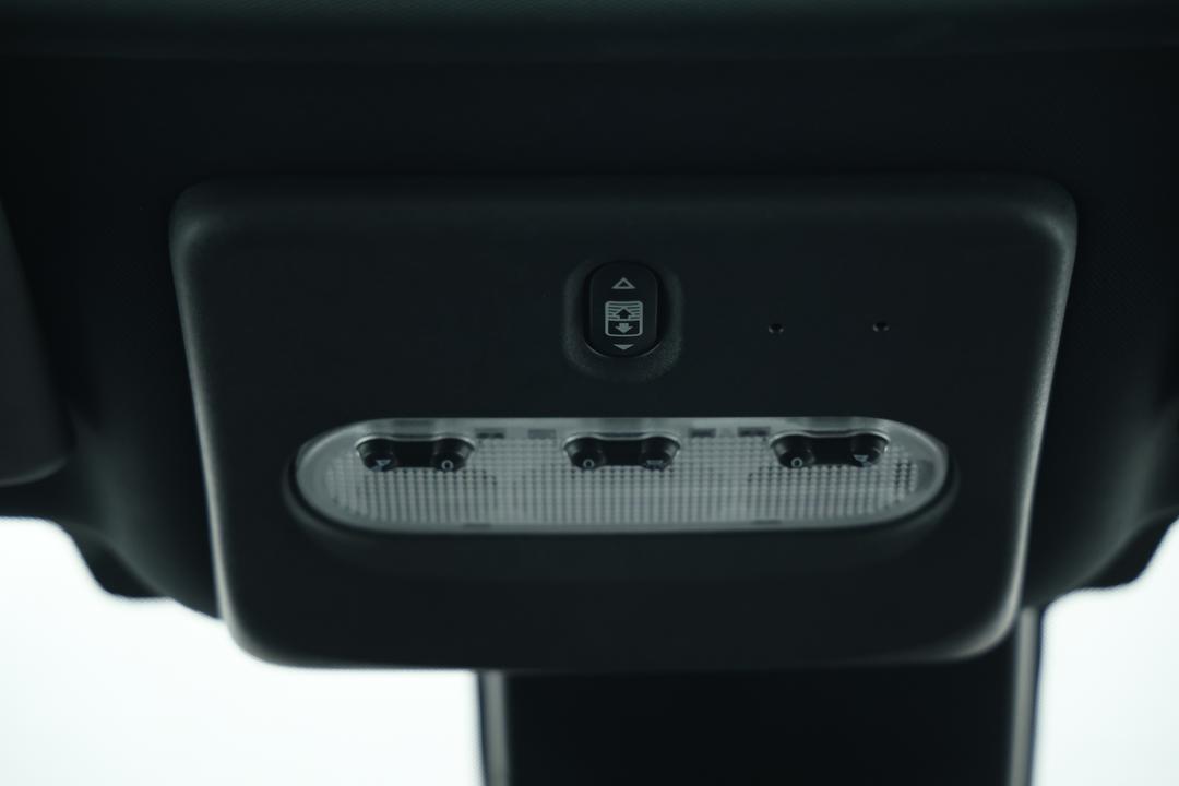 2020 Nissan Qashqai Ti, Automatic, 51804 km, Center Console
