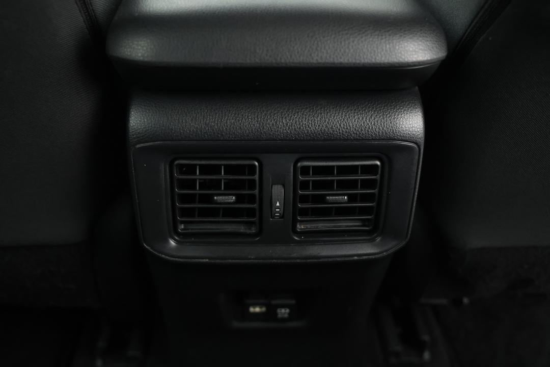 2021 Toyota RAV4 Gx (AWD) Hybrid, Automatic, 94954 km, Rear A/C Vent