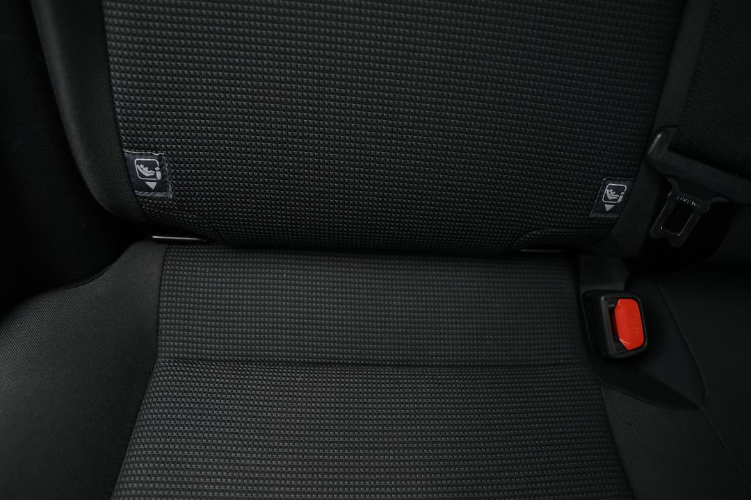 2021 Toyota RAV4 Gx (AWD) Hybrid, Automatic, 94954 km, Pedals and Footmat