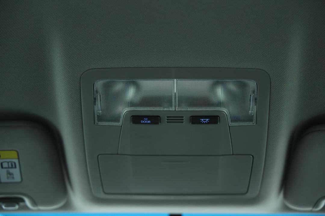 2016 Toyota Kluger Gx (4x2), Automatic, 117569 km, Center Console